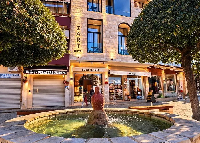 Z Art Hotel *